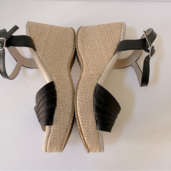 Volatile Black Wedge Heels 9 - Picture 9 of 14